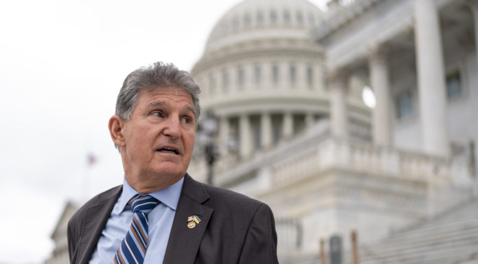 Joe Manchin (Photo by the AP)